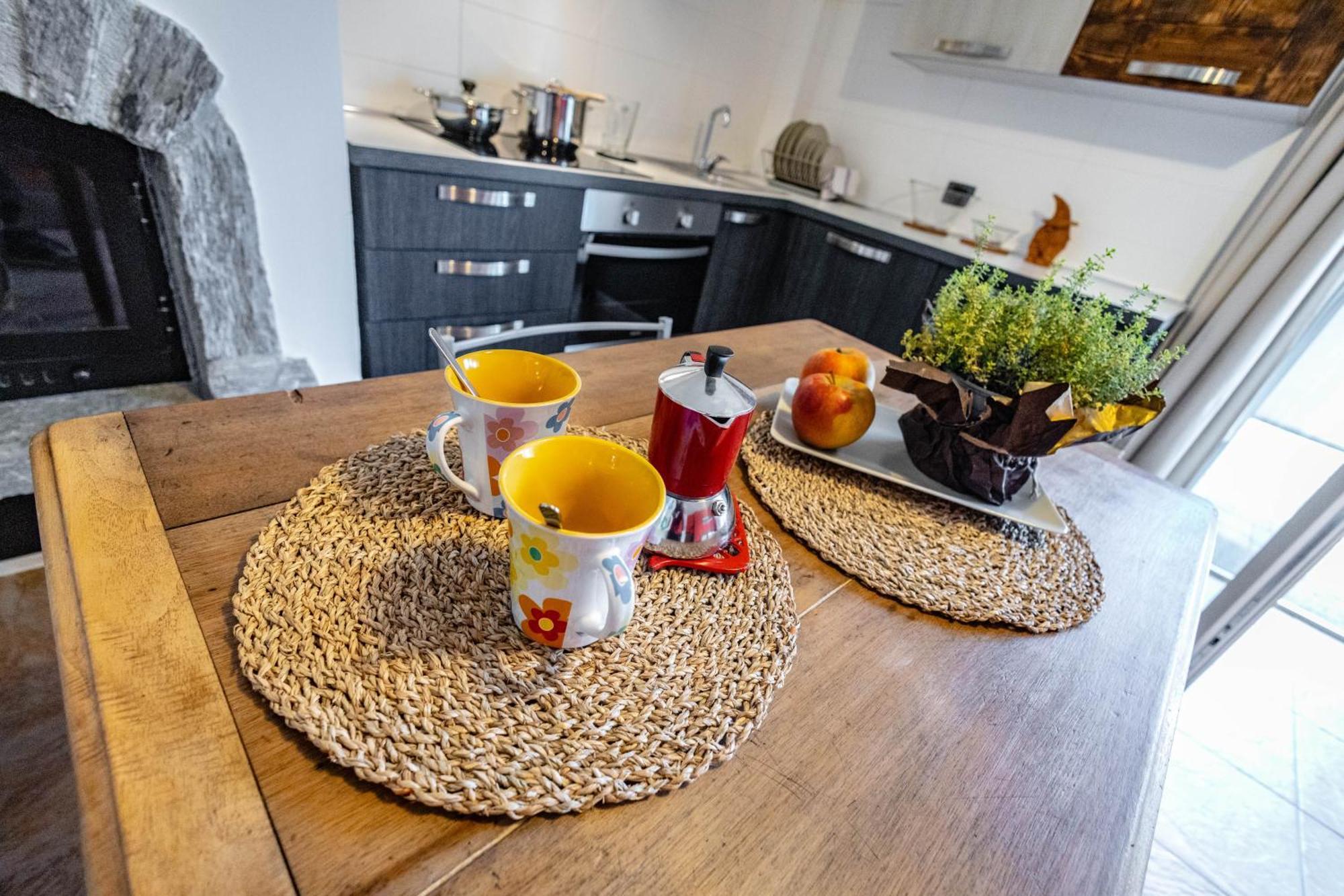 Case Appartamenti Vacanze Da Cien Saint-Christophe ภายนอก รูปภาพ