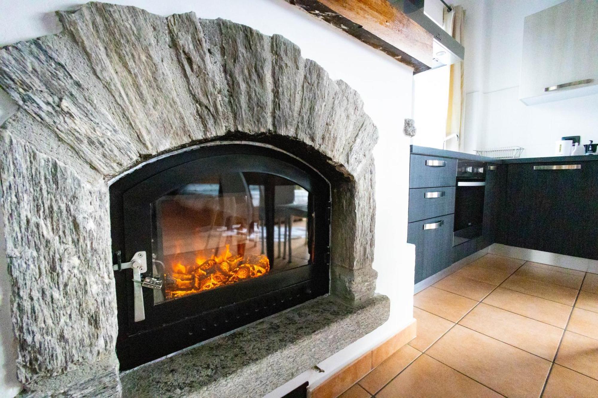 Case Appartamenti Vacanze Da Cien Saint-Christophe ภายนอก รูปภาพ
